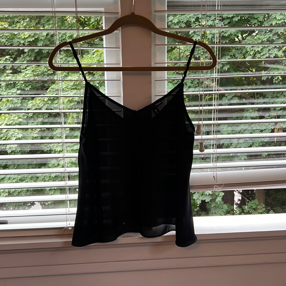 Flows aqua top